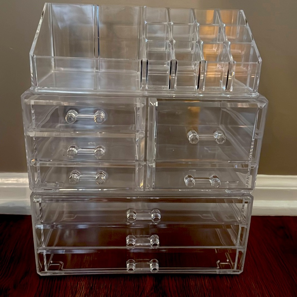Makeup organizers